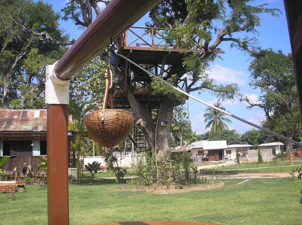 Tamarind Grand Resort Mae Sariang Esterno foto