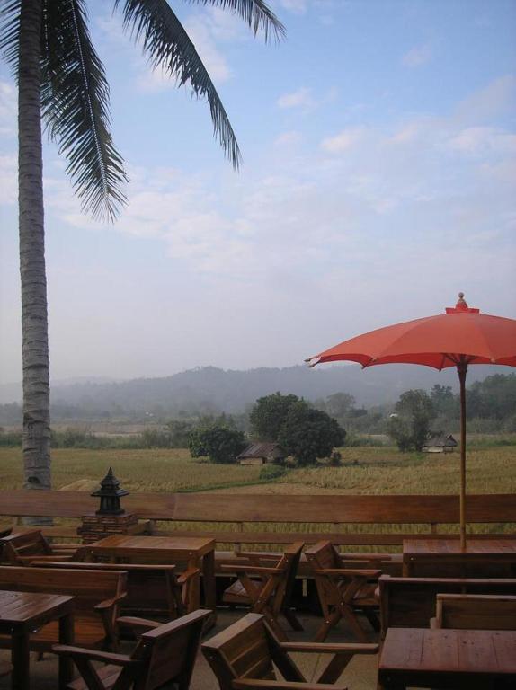 Tamarind Grand Resort Mae Sariang Esterno foto